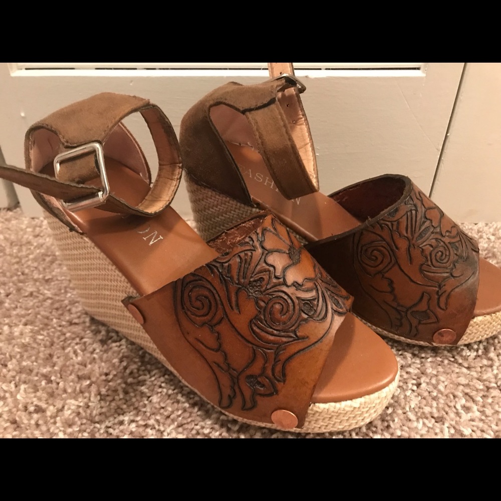 Tooled leather wedges